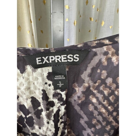 Express Women's Snakeskin Print Cold Shoulder Batwing Drawstring Waist Blouse S - Picture 5 of 7